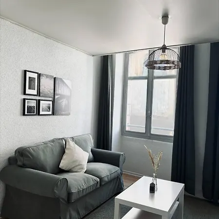 Les Instants De - Au Coeur Des Thermes Apartment